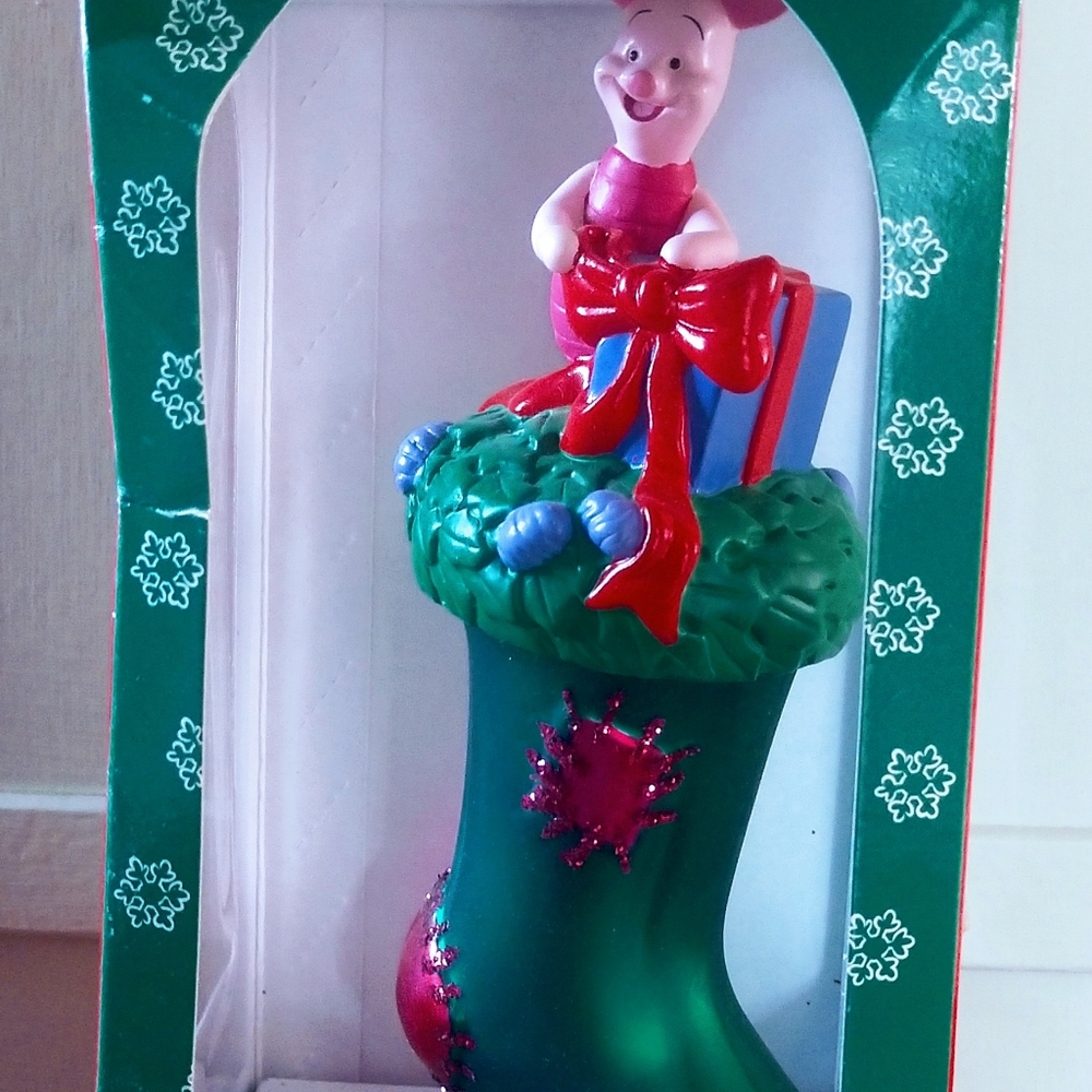 Walt Disney Winnie The Pooh Line Piglet European Glass Ornament 1997
